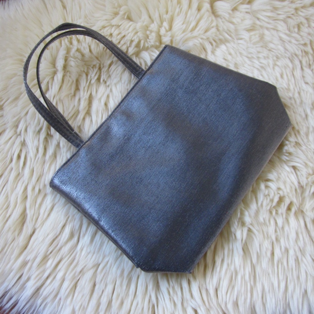 🎁 Free with purchase 🎁 Little Shiny Silver Party Purse